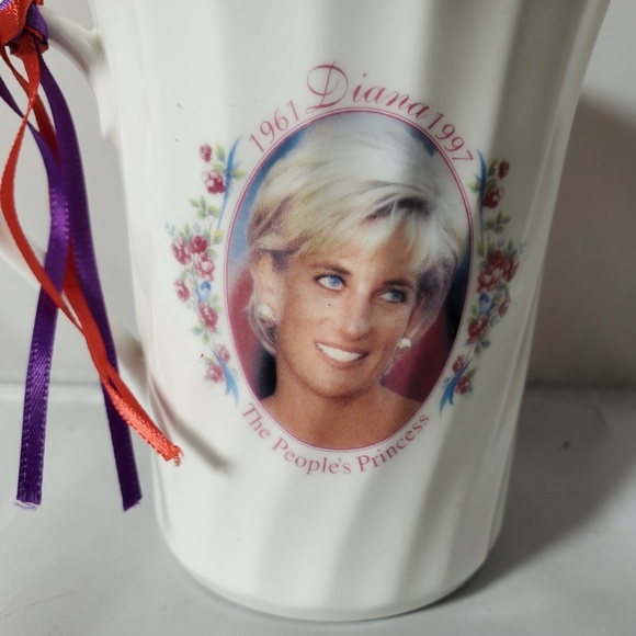 Allyn Nelson Fine Bone China Princess Diana Tribut - Picture 6 of 8